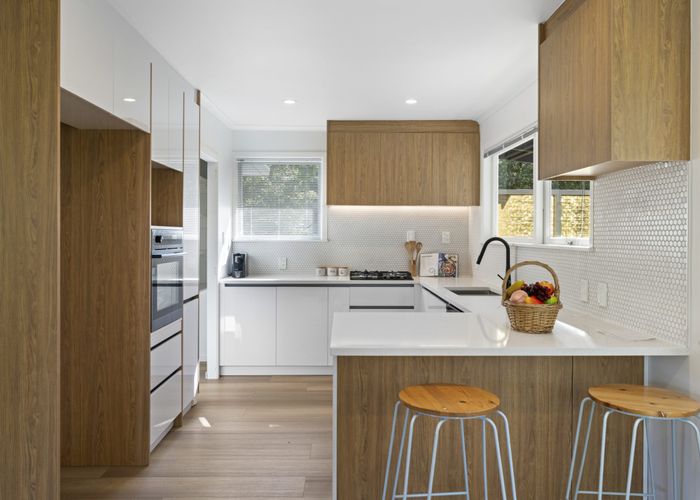  at 2 Walpole Avenue, Hill Park, Manukau City, Auckland