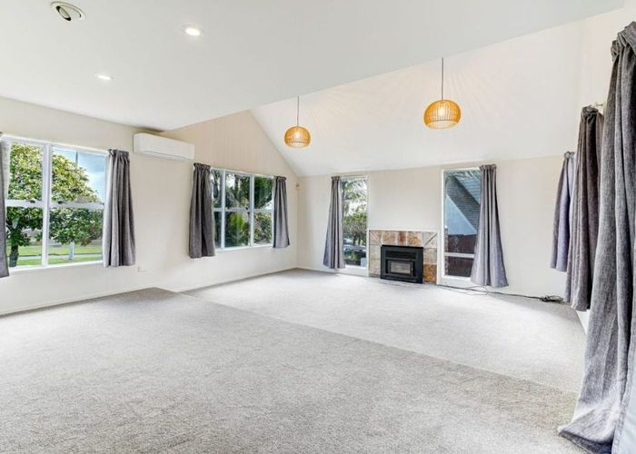  at 3 Charles Prevost Drive, The Gardens, Manukau City, Auckland