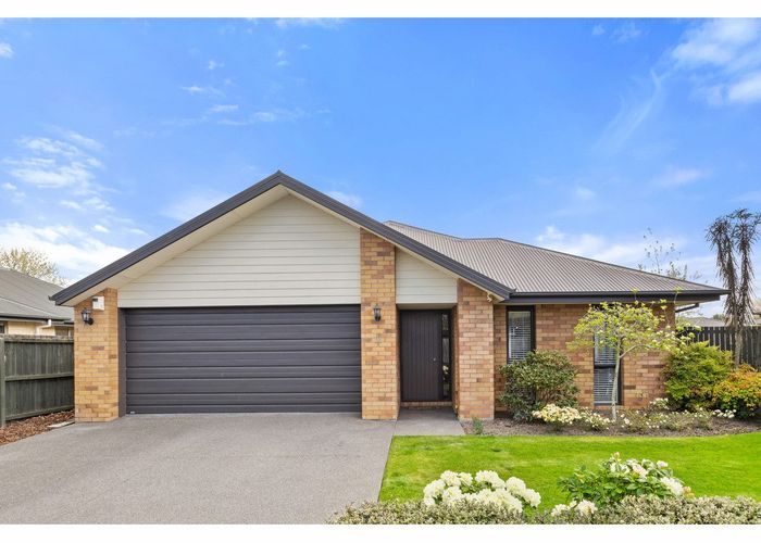  at 30 Coolspring Way, Redwood, Christchurch