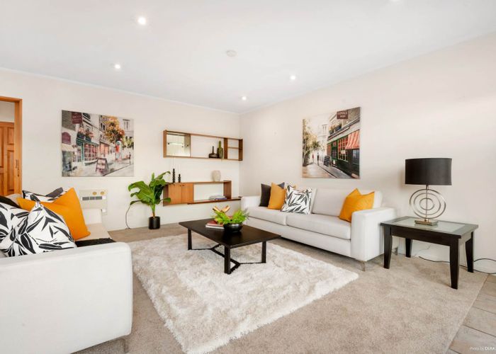  at 1/247 East Coast Road, Mairangi Bay, Auckland