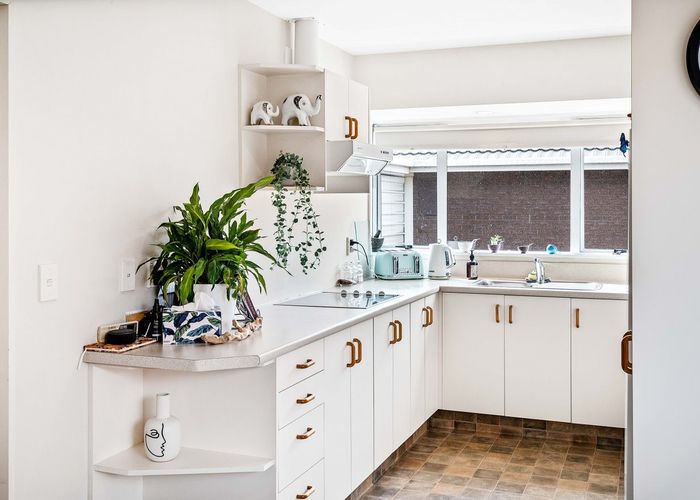  at 2/38 Maxwell Street, Riccarton, Christchurch