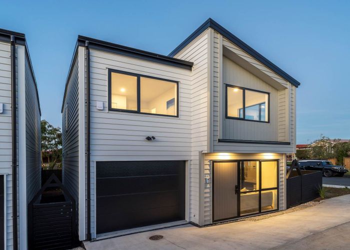 at 41A & 41B Bodi Place, Te Atatu South, Waitakere City, Auckland
