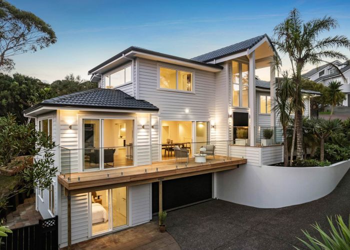  at 17 Asbury Crescent, Campbells Bay, North Shore City, Auckland