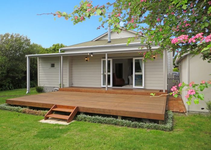  at 10 Colombo Street, Hokowhitu, Palmerston North