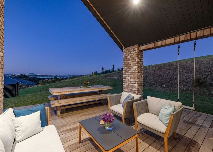  at 42 Te Auhi Way, Welcome Bay, Tauranga, Bay Of Plenty