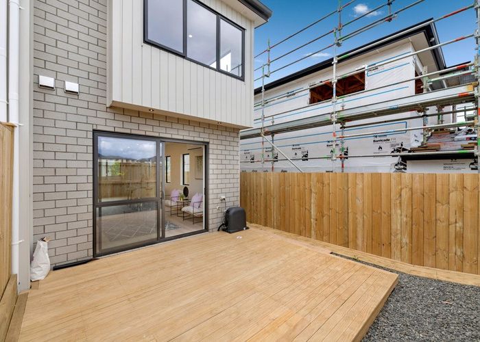  at 22 & 24 Adamson Road, Flat Bush, Manukau City, Auckland
