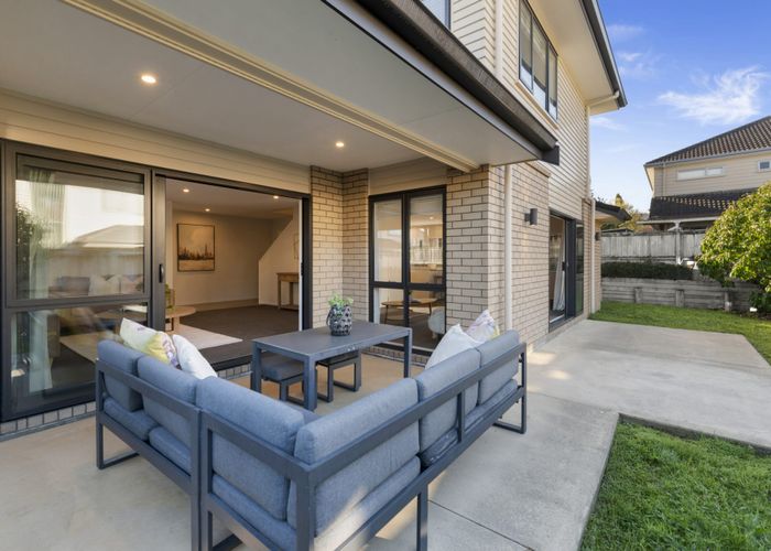  at 112B Gracechurch Drive, Flat Bush, Manukau City, Auckland