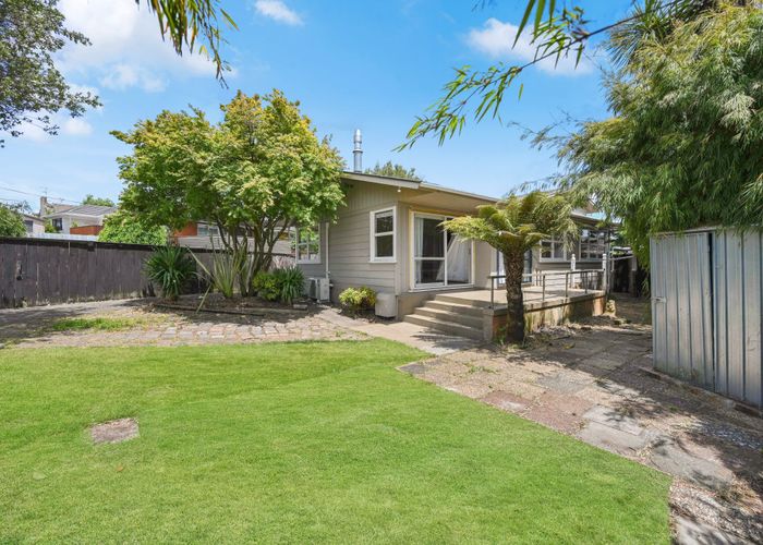  at 39 Thomson Avenue, Dinsdale, Hamilton