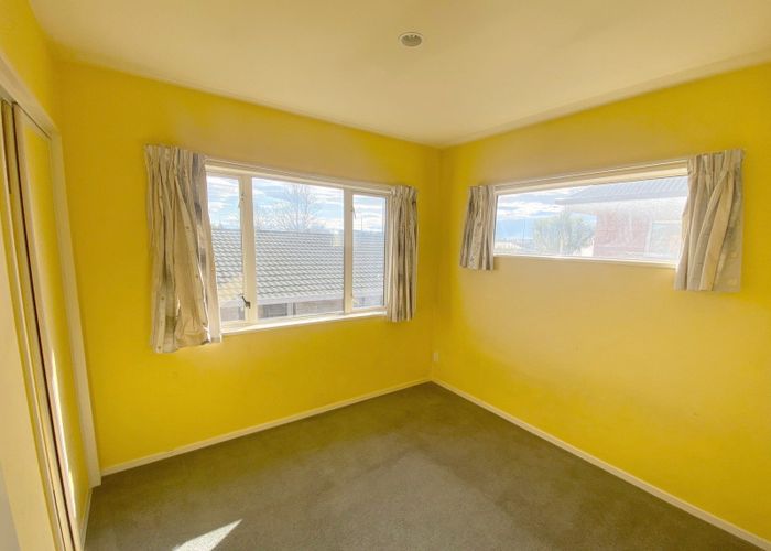  at 2/113 Clarence Street, Riccarton, Christchurch City, Canterbury