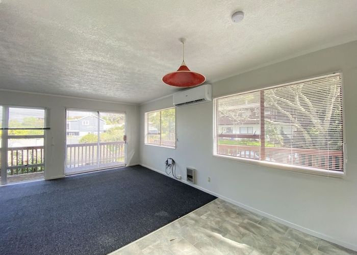  at 28 Barker Rise, Northcross, North Shore City, Auckland