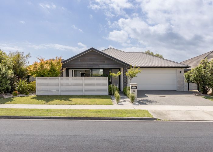  at 5 Kanono Close, Papamoa Beach, Papamoa