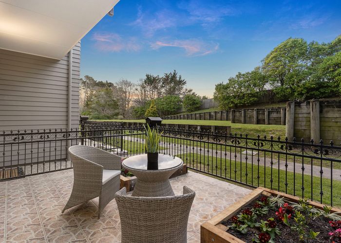  at 16/44 Carlos Drive, Flat Bush, Auckland