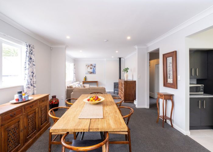 Free property data for 42 Coote Road, Bluff Hill, Napier homes.co.nz