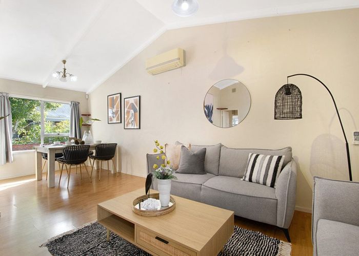  at 2/1 Pimento Place, New Lynn, Auckland
