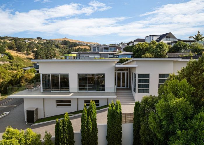  at 4 Law Lane, Mount Pleasant, Christchurch