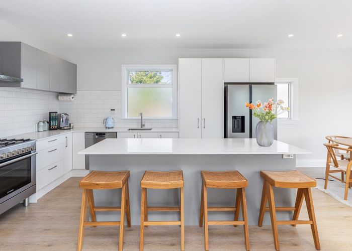 at 3 Strowan Road, Fendalton, Christchurch City, Canterbury