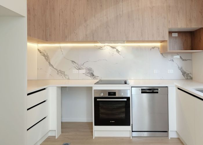  at 3/4 Serjeant Street, Henderson, Auckland