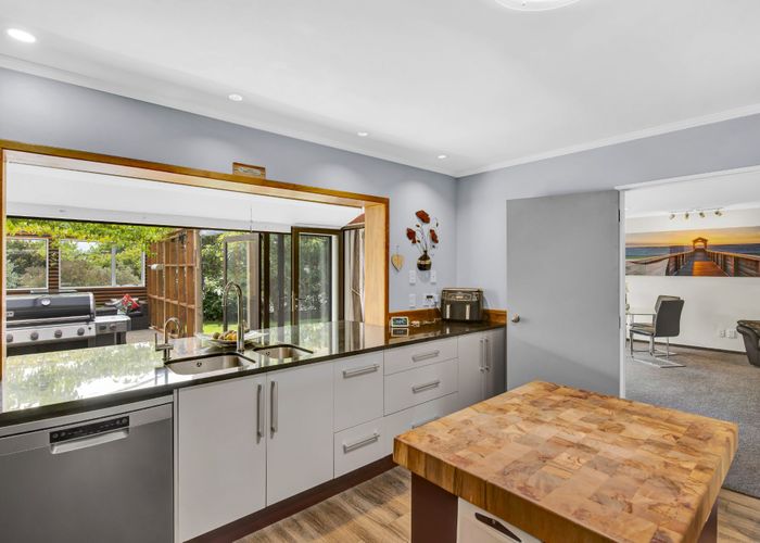  at 37 Wood Leigh, Paraparaumu Beach, Kapiti Coast, Wellington