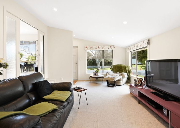  at 32 Fuchsia Avenue, Pukete, Hamilton
