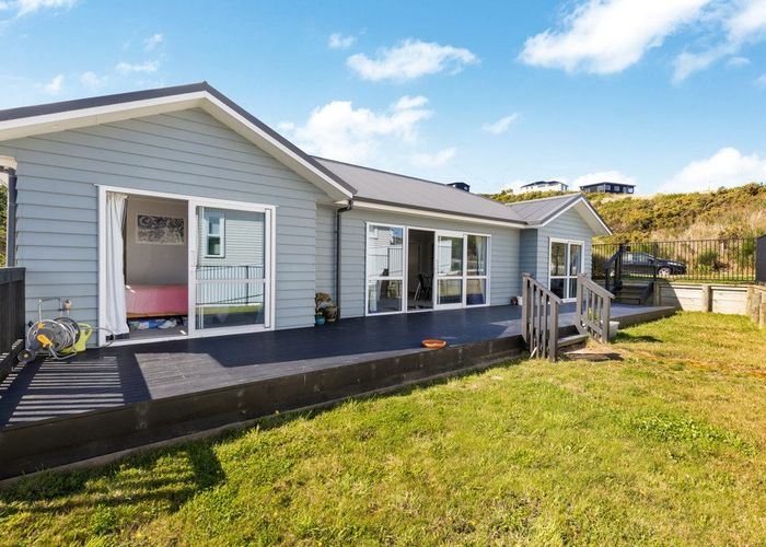  at 11 Cirrus Close, Newlands, Wellington, Wellington