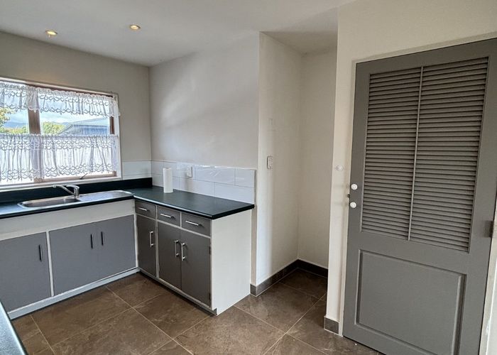  at 35a Olive Terrace, Paraparaumu Beach, Kapiti Coast, Wellington