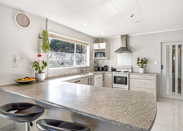  at 15 Downes Avenue, Springvale, Whanganui, Manawatu / Whanganui