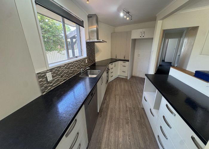  at 7 Hannah Place, Redwood, Christchurch City, Canterbury