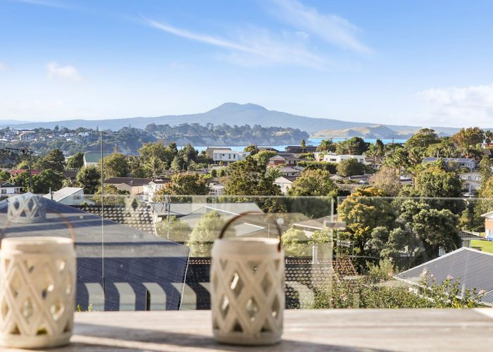  at 1 Charles Dickens Drive, Mellons Bay, Auckland