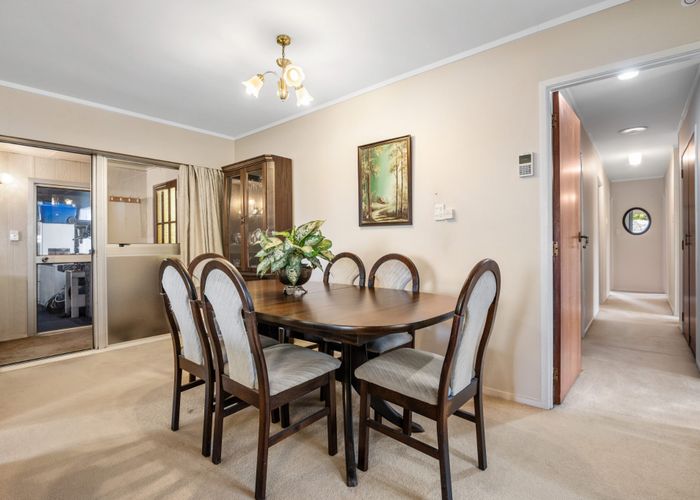  at 4 Gulliver Place, Conifer Grove, Takanini