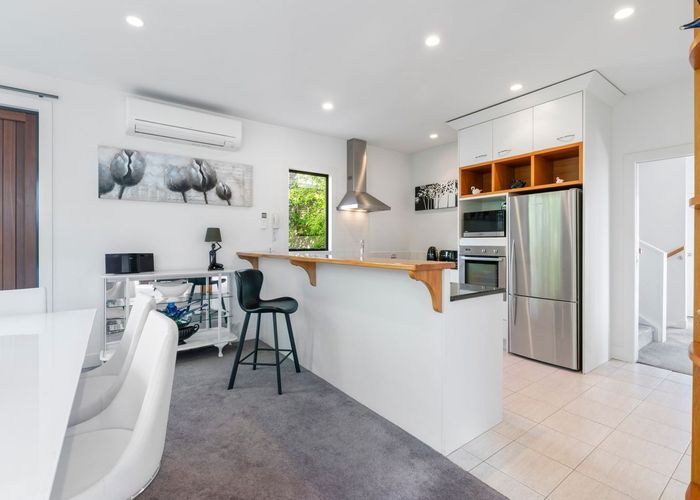  at 2/2 The Esplanade, Castor Bay, Auckland