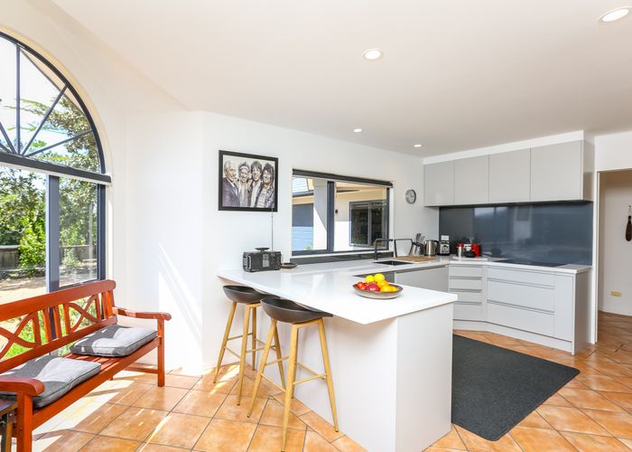  at 3 Park View, Ferndale, New Plymouth