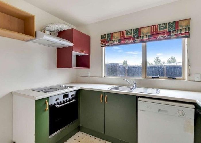  at 4/17 Longley Place, Addington, Christchurch City, Canterbury