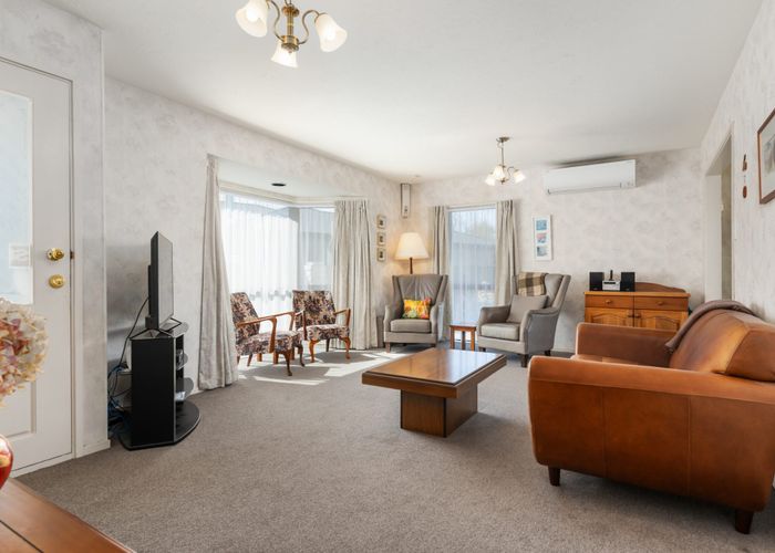  at 86 Royal Park Drive, Parklands, Christchurch City, Canterbury