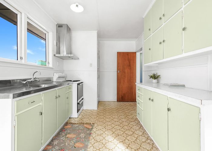  at 61 Morrow Avenue, St Andrews, Hamilton