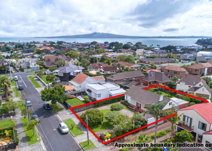 at 8 Sayegh Street, St Heliers, Auckland