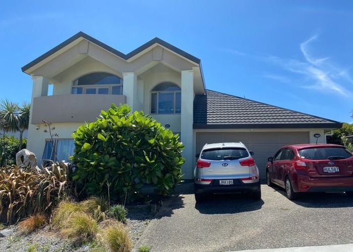  at 24 Jordan Street, Island Bay, Wellington