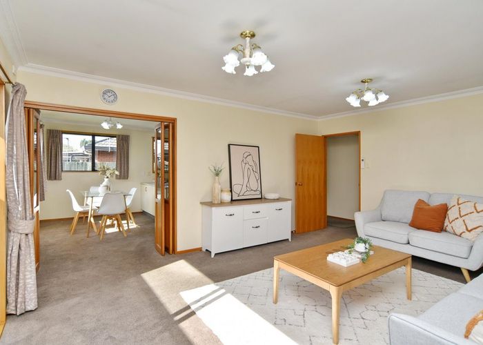  at 2/3 Netherby Lane, Shirley, Christchurch