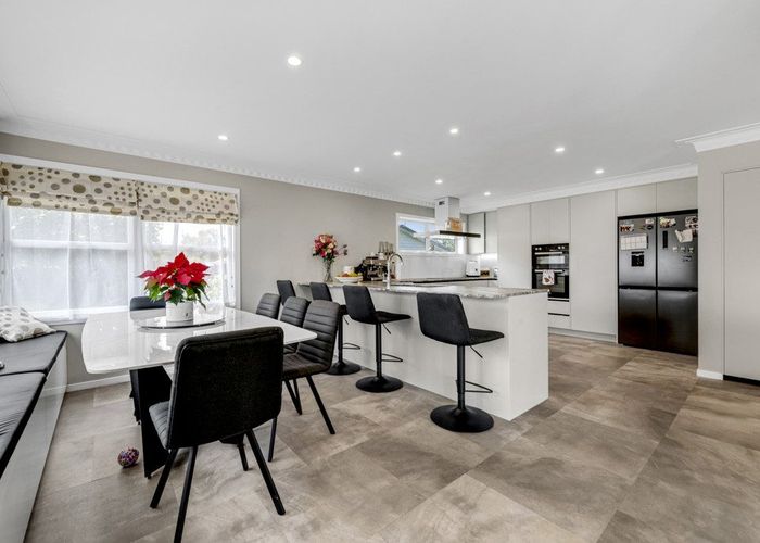  at 31 The Boulevard, Sunnyhills, Manukau City, Auckland