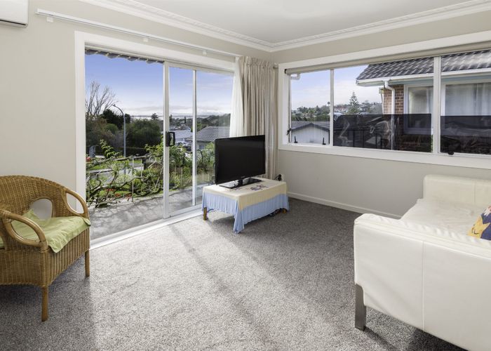  at 1/15 Kayeleen Place, Cockle Bay, Manukau City, Auckland