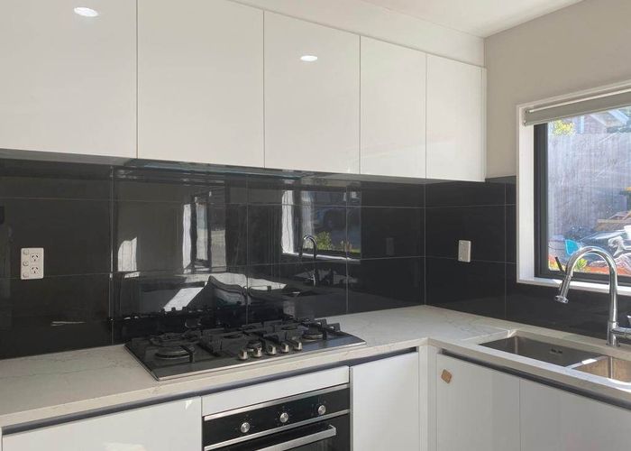  at 14 Kohuora Lane, Papatoetoe, Manukau City, Auckland