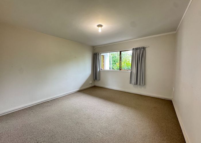  at 2/16 Knight Avenue, Mount Albert, Auckland City, Auckland