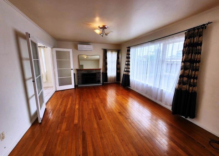  at 39 Farquhar Rd, Glendene, Waitakere City, Auckland
