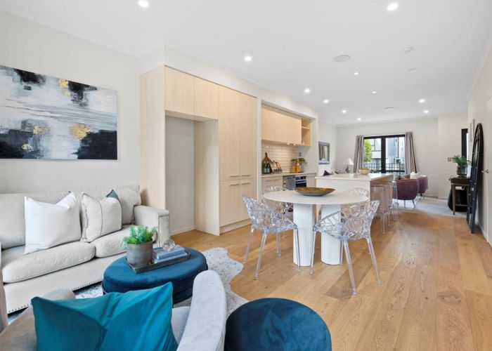  at 18 Mahalo Avenue, Wiri, Manukau City, Auckland