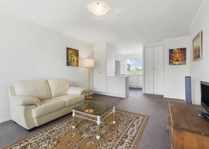  at 2/174 Birkdale Road, Birkdale, North Shore City, Auckland