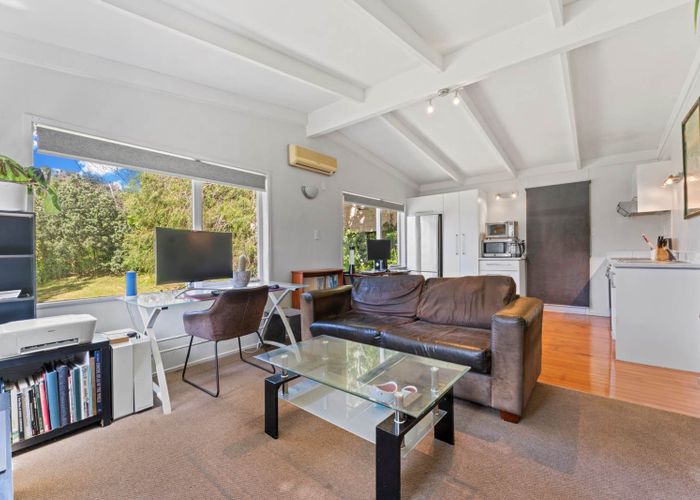  at 2/237 Rangatira Road, Beach Haven, North Shore City, Auckland