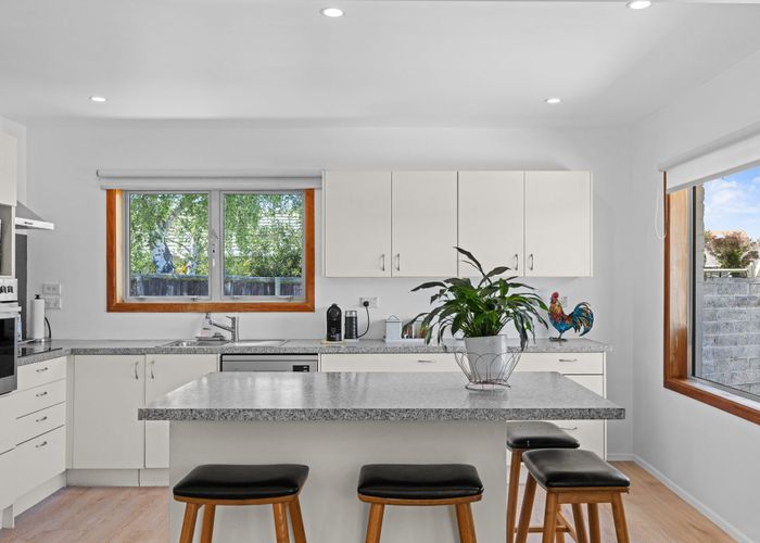  at 3 Besant Place, Avondale, Christchurch City, Canterbury