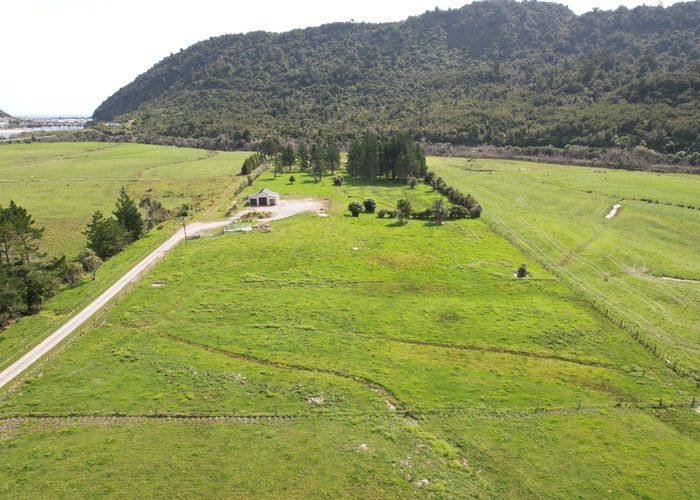  at 243 State Highway 6, Coal Creek, Greymouth