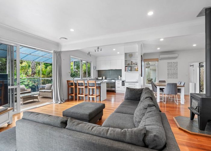  at 10 Prescott Place, Hillcrest, Hamilton
