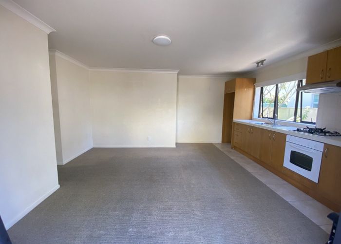  at 62A Medallion Drive, Oteha, North Shore City, Auckland