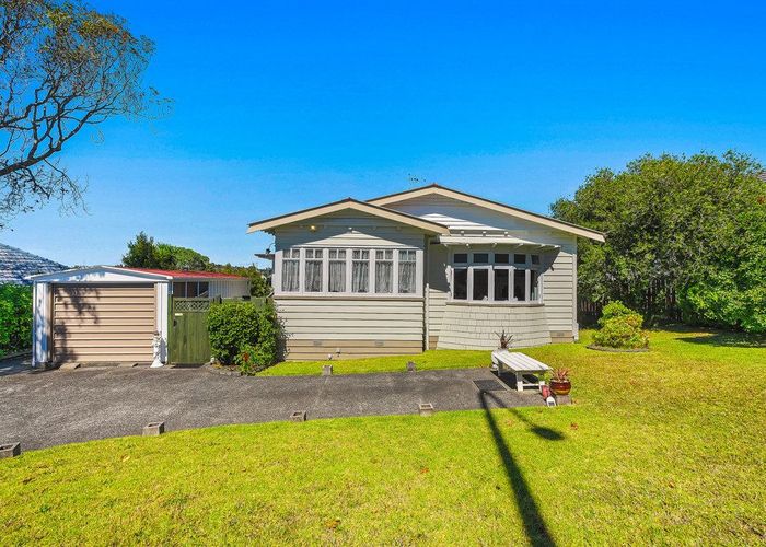  at 152 White Swan Road, Mount Roskill, Auckland City, Auckland